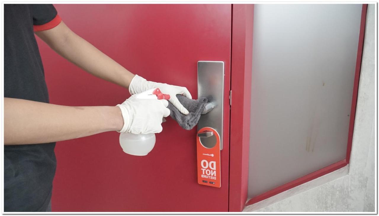 Reddoorz Plus Near Chadstone Mall Bekasi Exterior foto